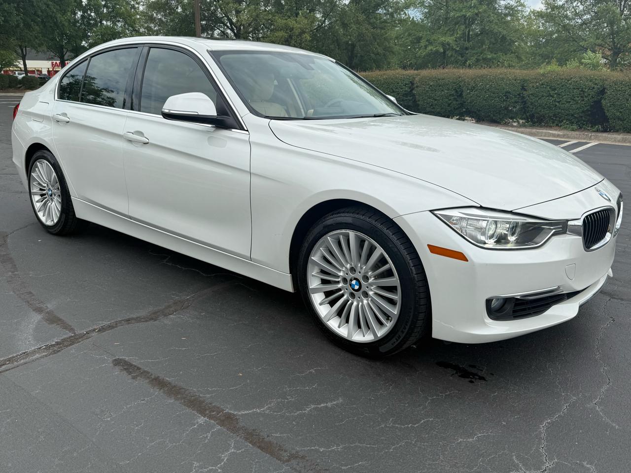 BMW 3 Series 4dr Sdn 335i RWD 2014