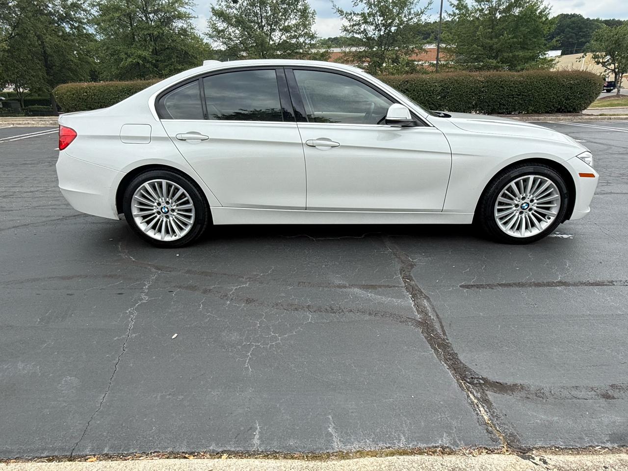 BMW 3 Series 4dr Sdn 335i RWD 2014