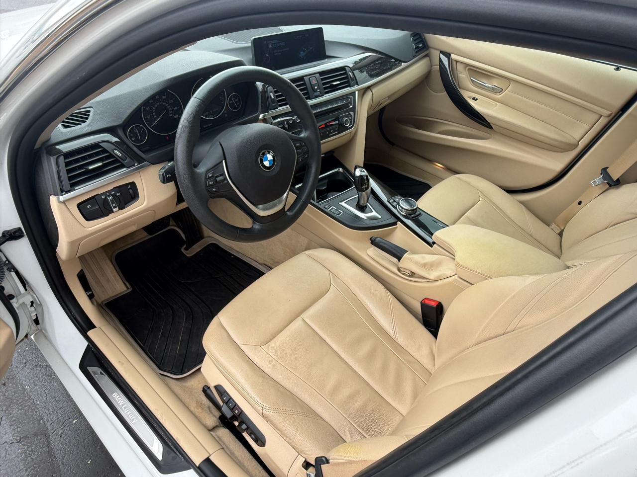 BMW 3 Series 4dr Sdn 335i RWD 2014