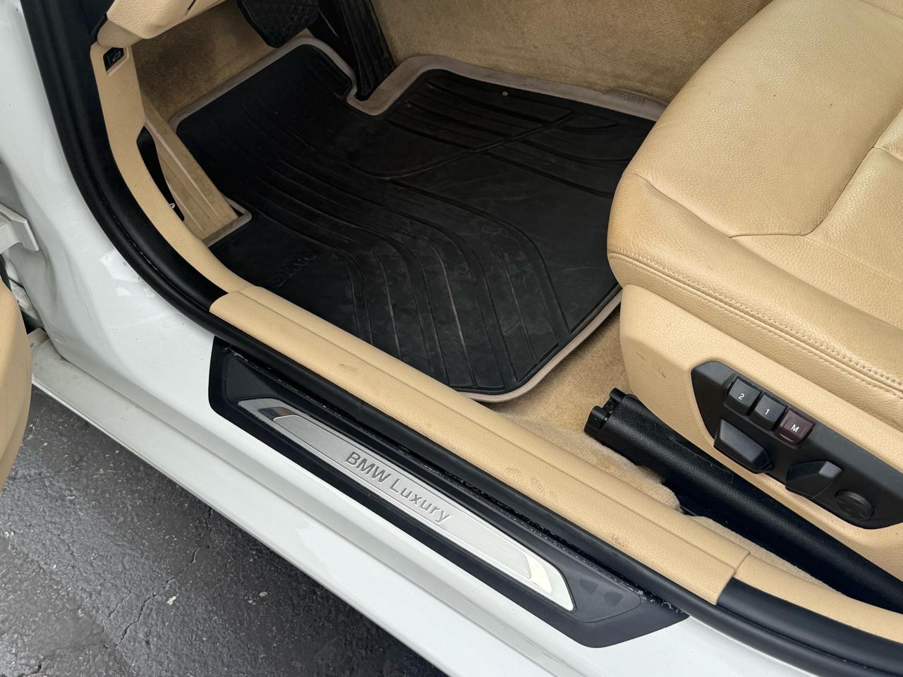 BMW 3 Series 4dr Sdn 335i RWD 2014