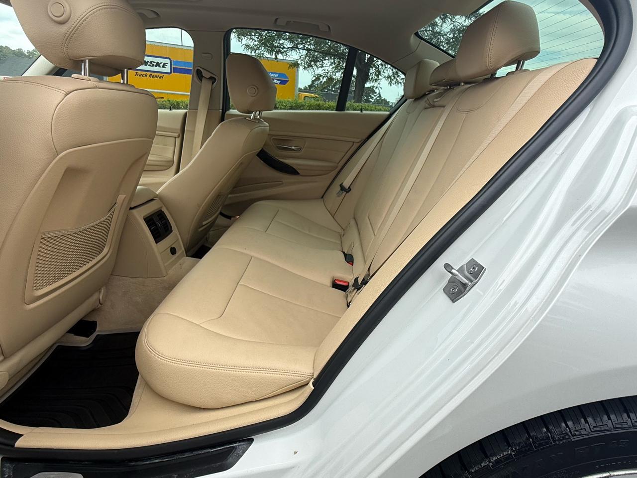 BMW 3 Series 4dr Sdn 335i RWD 2014