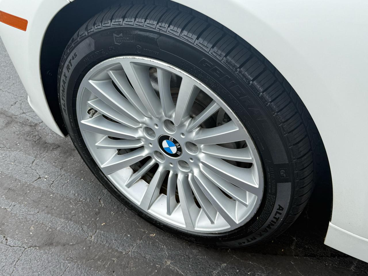 BMW 3 Series 4dr Sdn 335i RWD 2014