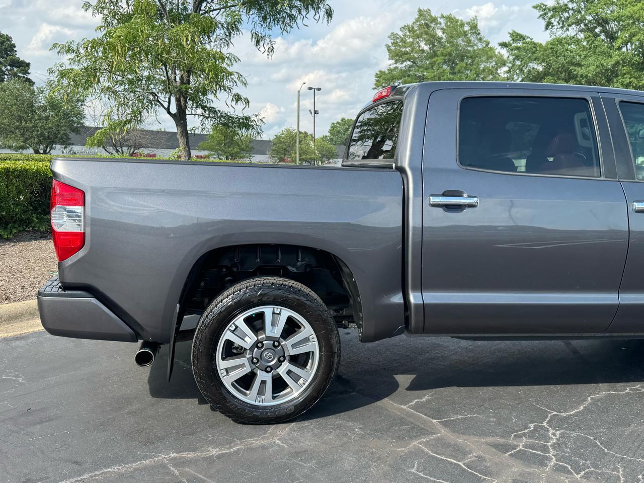 Toyota Tundra 4WD 1794 Edition CrewMax 5.5' Bed 5.7L FFV (Natl) 2018