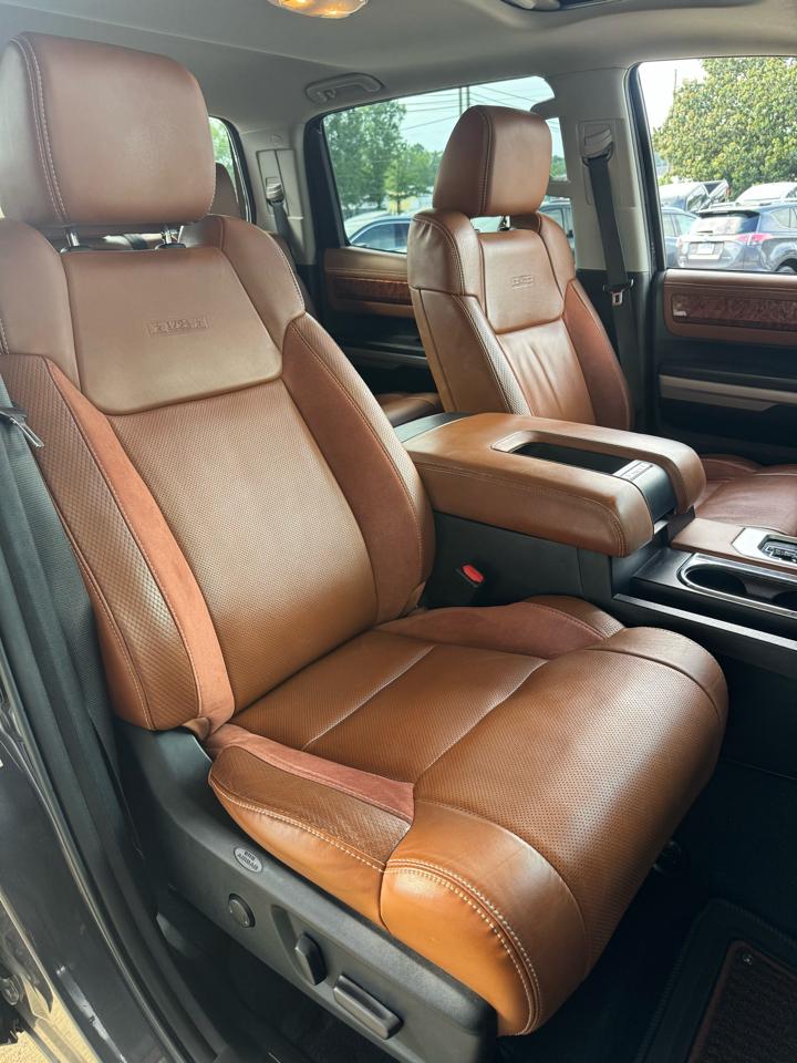 Toyota Tundra 4WD 1794 Edition CrewMax 5.5' Bed 5.7L FFV (Natl) 2018
