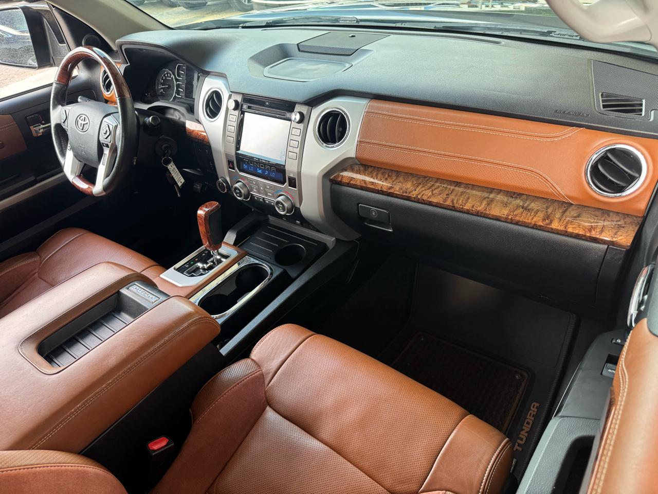 Toyota Tundra 4WD 1794 Edition CrewMax 5.5' Bed 5.7L FFV (Natl) 2018