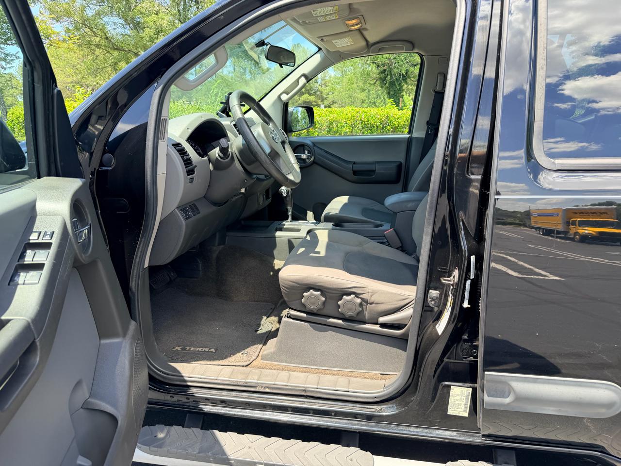 Nissan Xterra 2WD 4dr Auto S 2013