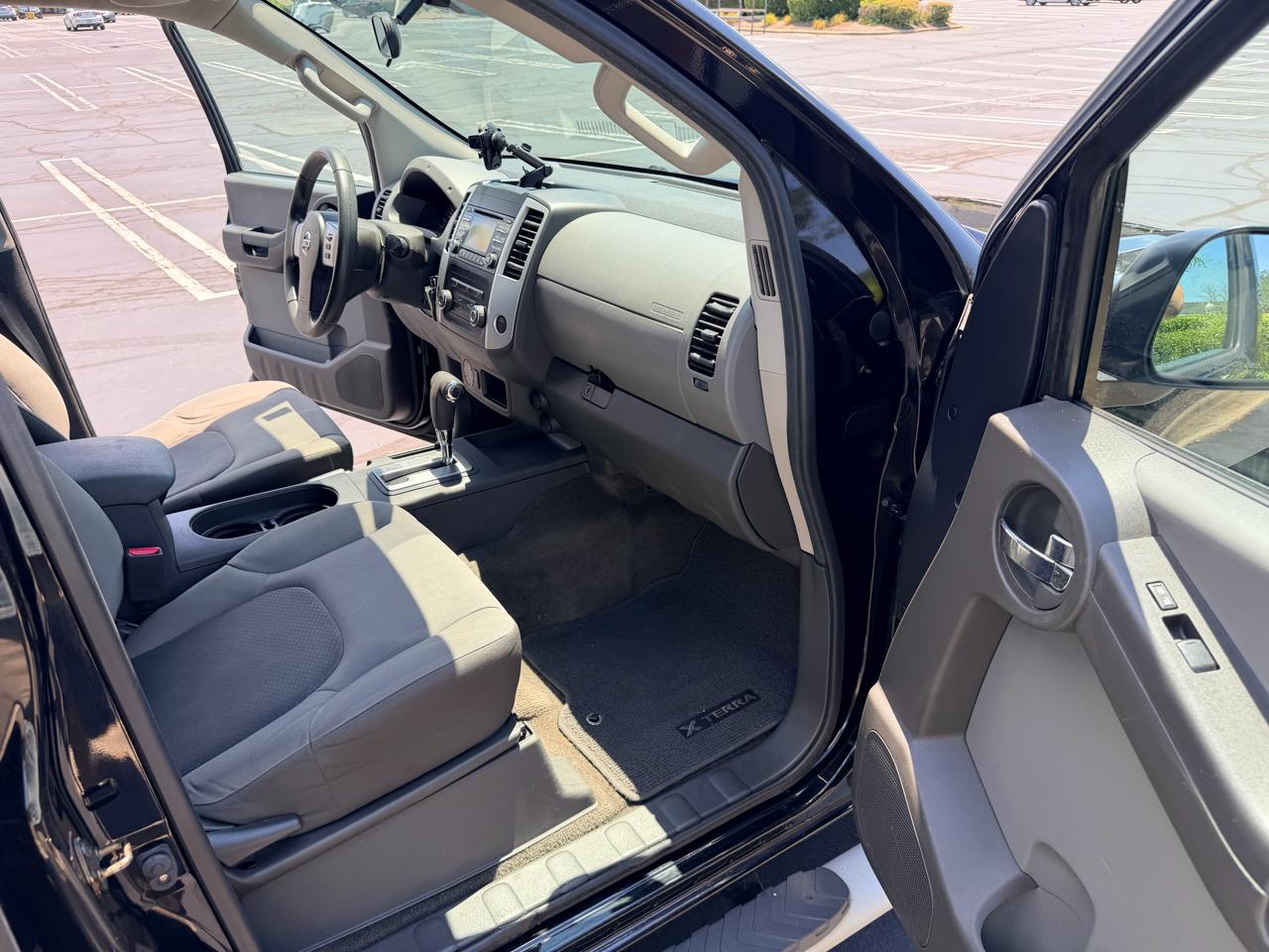 Nissan Xterra 2WD 4dr Auto S 2013