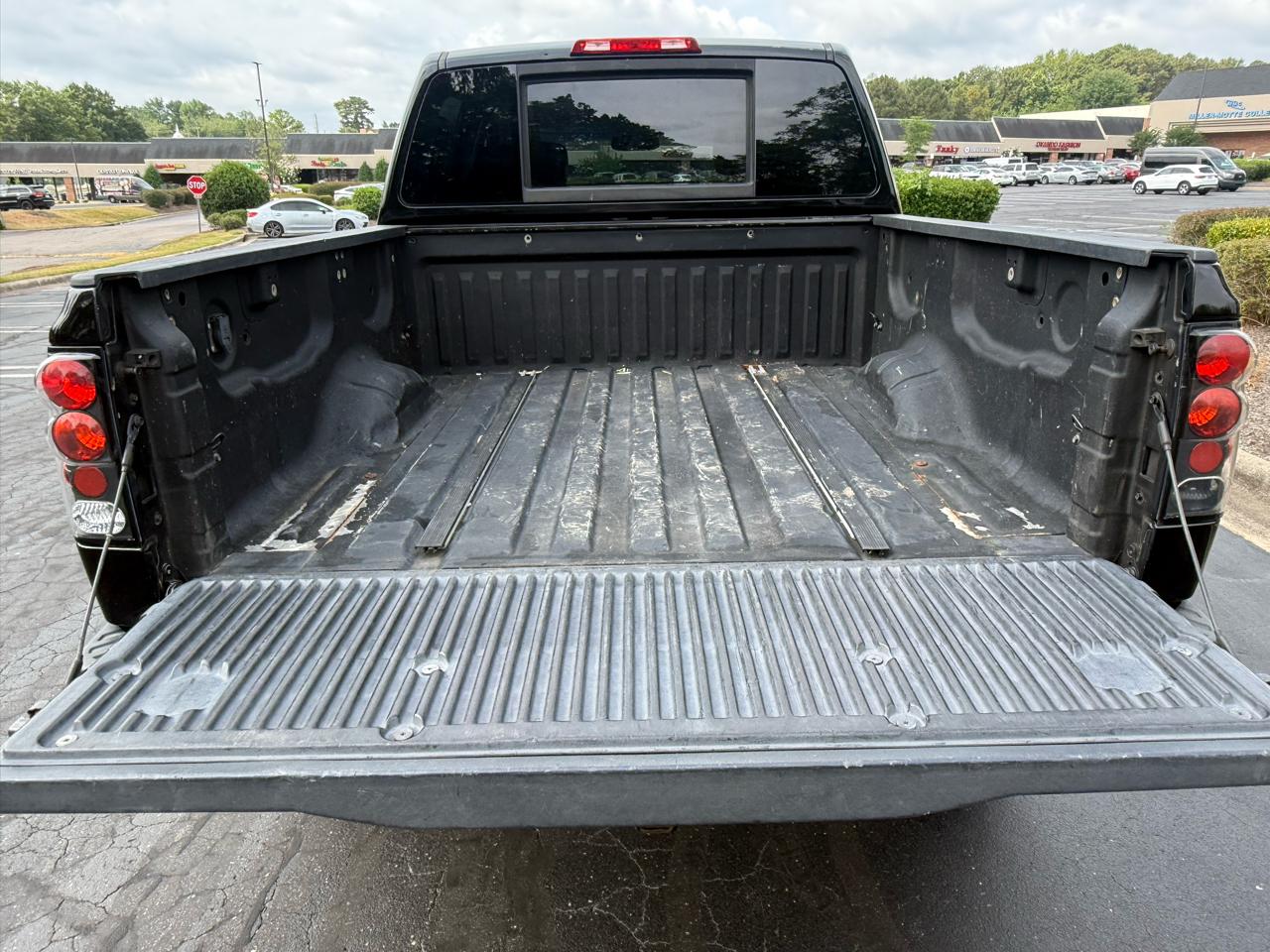 Nissan Titan 4WD Crew Cab SWB PRO-4X 2011