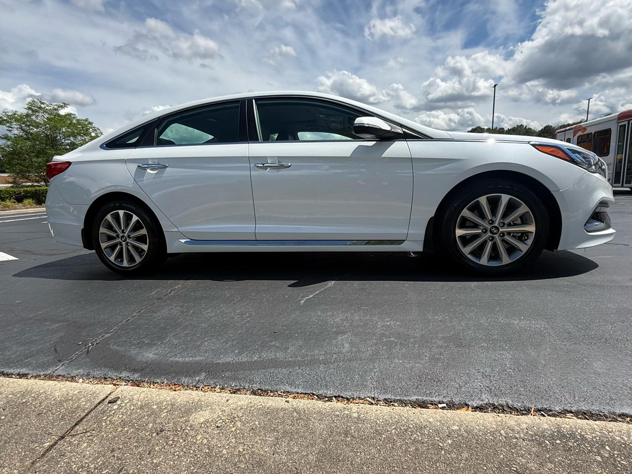 Hyundai Sonata Limited 2.4L 2017