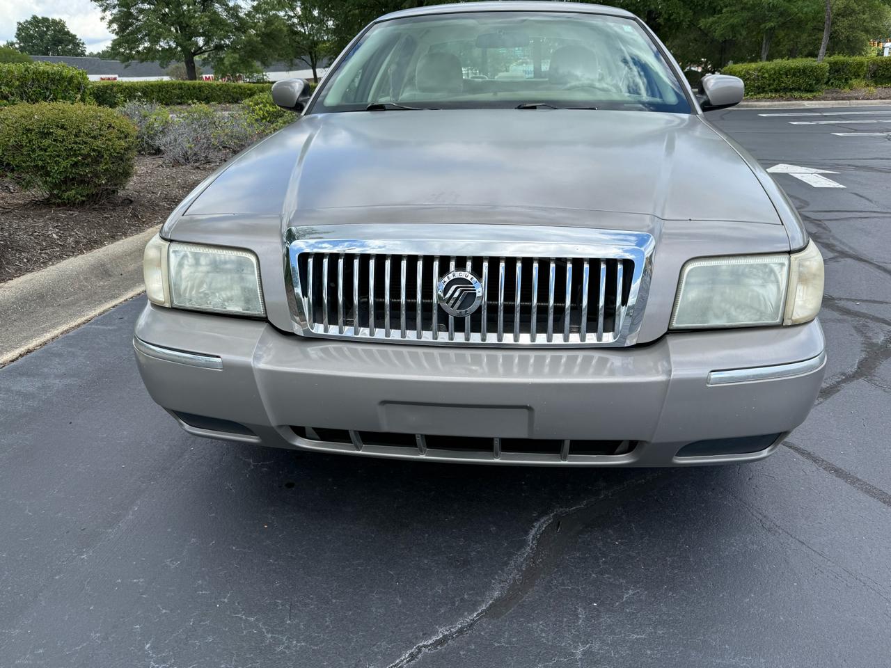 Mercury Grand Marquis 4dr Sdn GS 2008