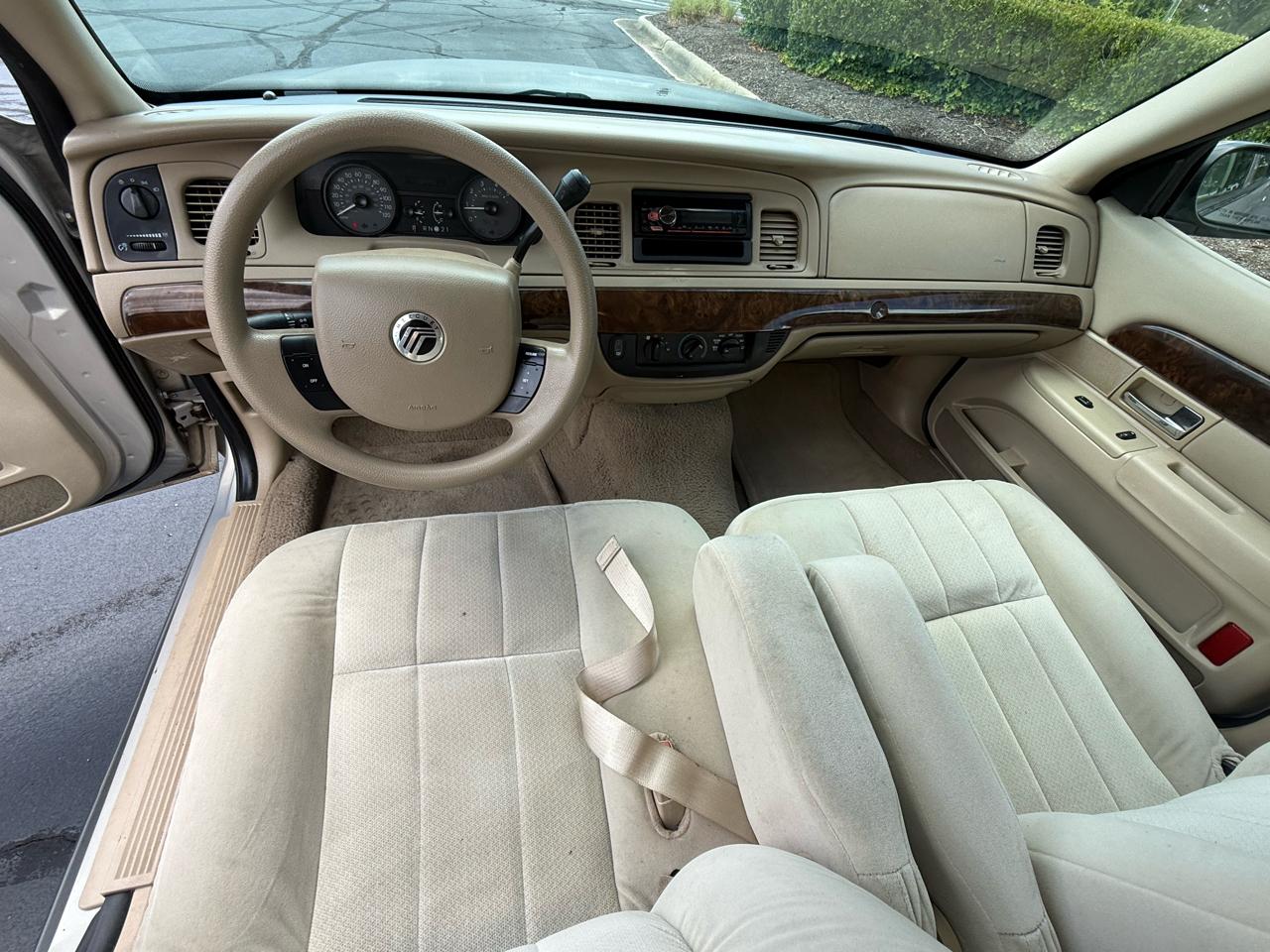 Mercury Grand Marquis 4dr Sdn GS 2008