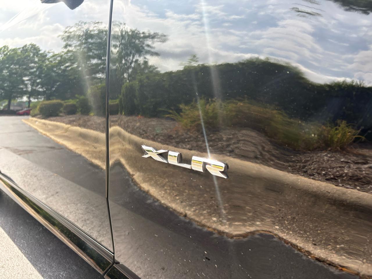Cadillac XLR 2dr Convertible 2005