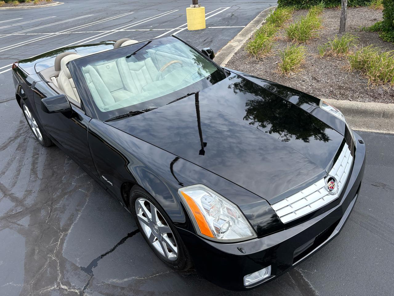 Cadillac XLR 2dr Convertible 2005