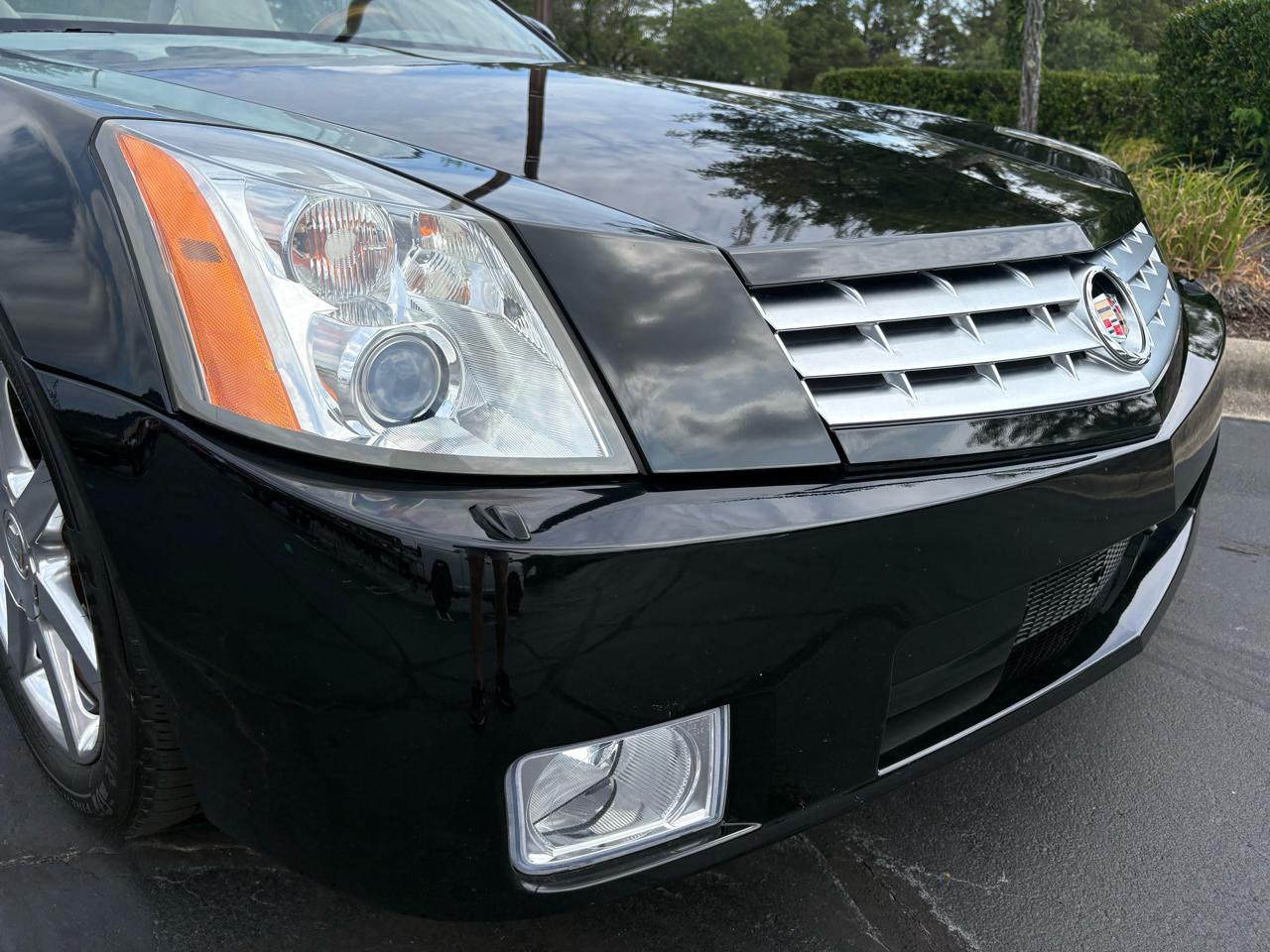 Cadillac XLR 2dr Convertible 2005