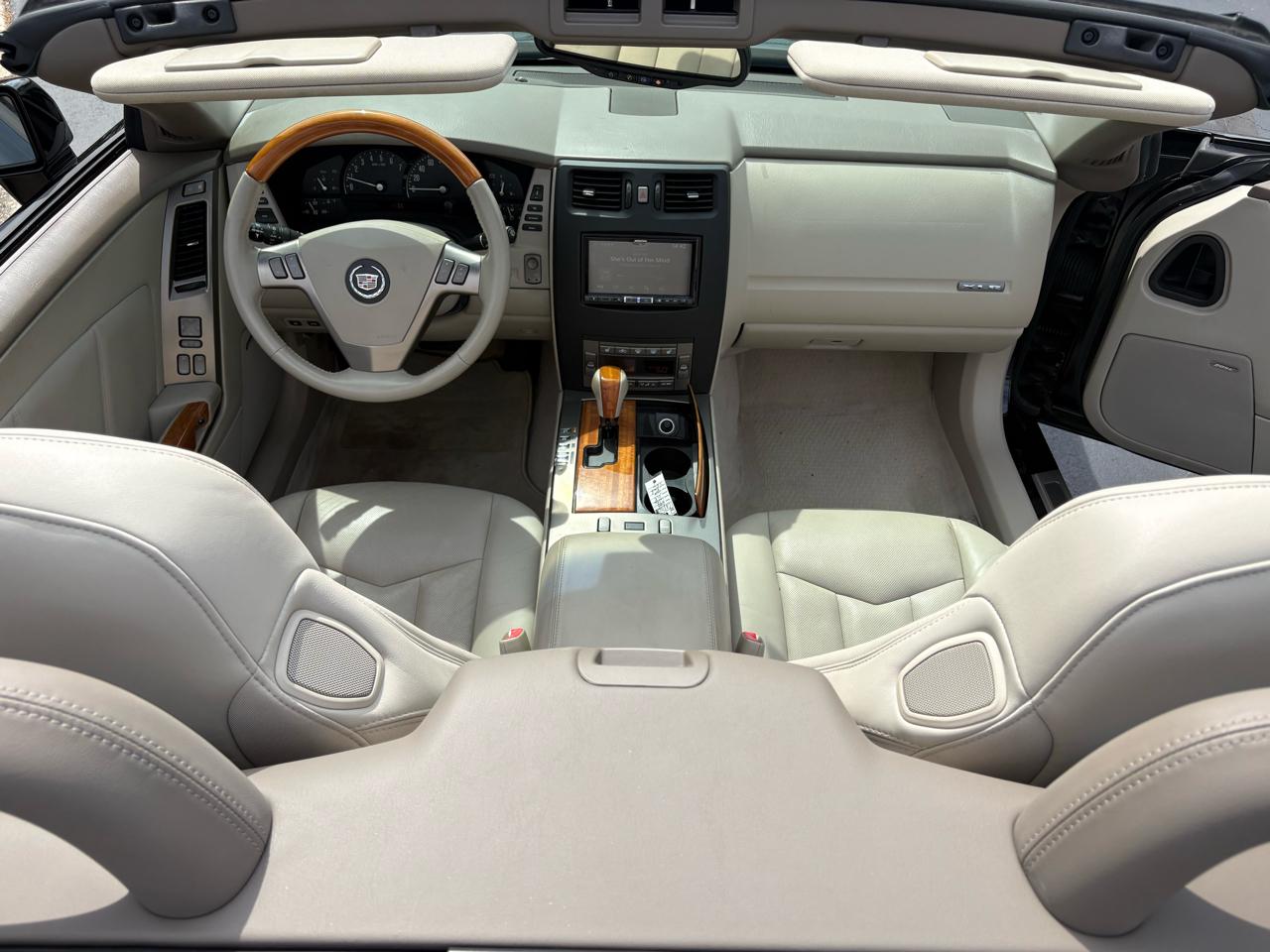 Cadillac XLR 2dr Convertible 2005