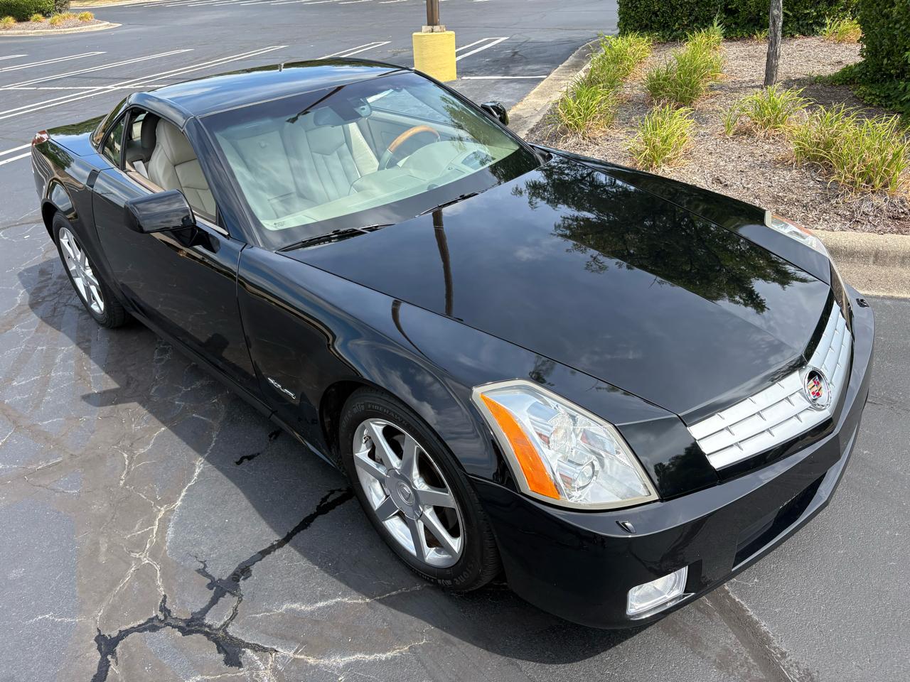Cadillac XLR 2dr Convertible 2005