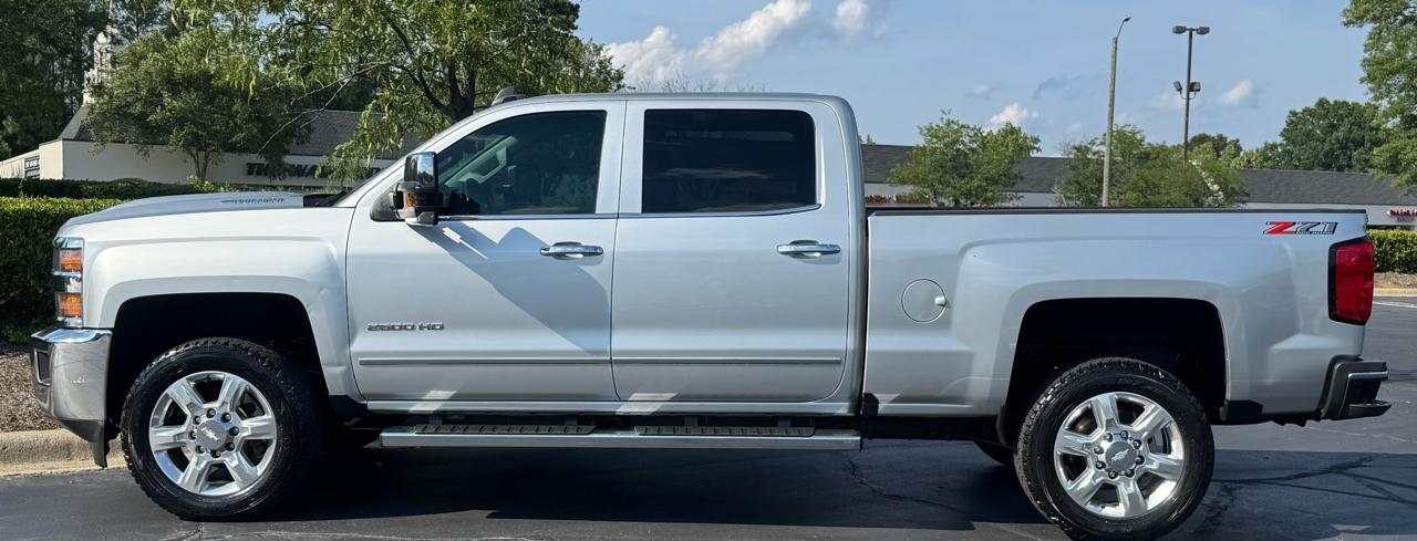 Chevrolet Silverado 2500HD 4WD Crew Cab 153.7" LTZ 2019
