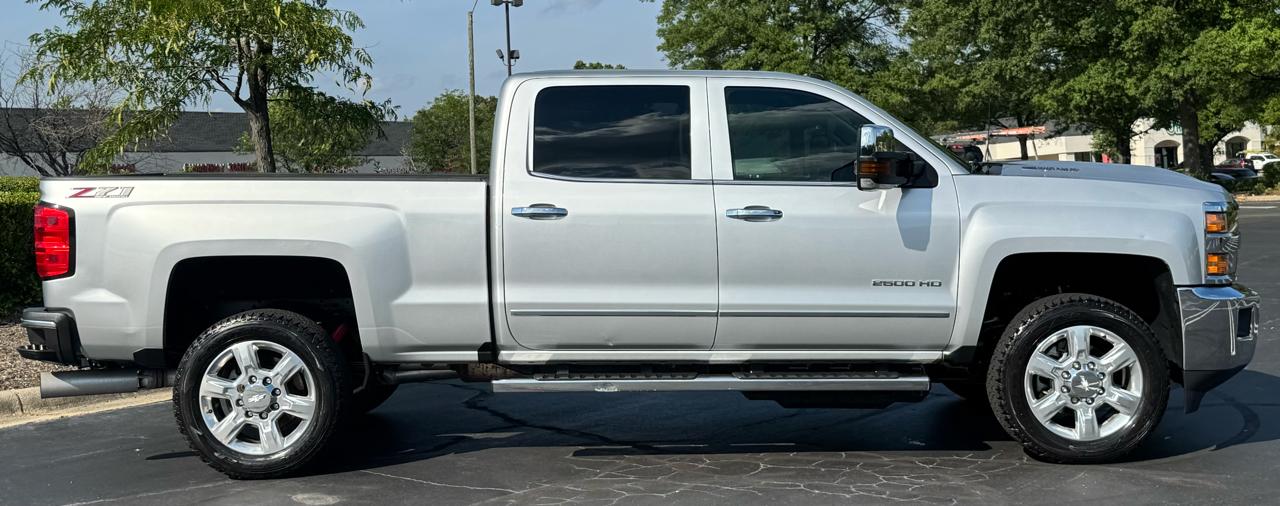 Chevrolet Silverado 2500HD 4WD Crew Cab 153.7" LTZ 2019