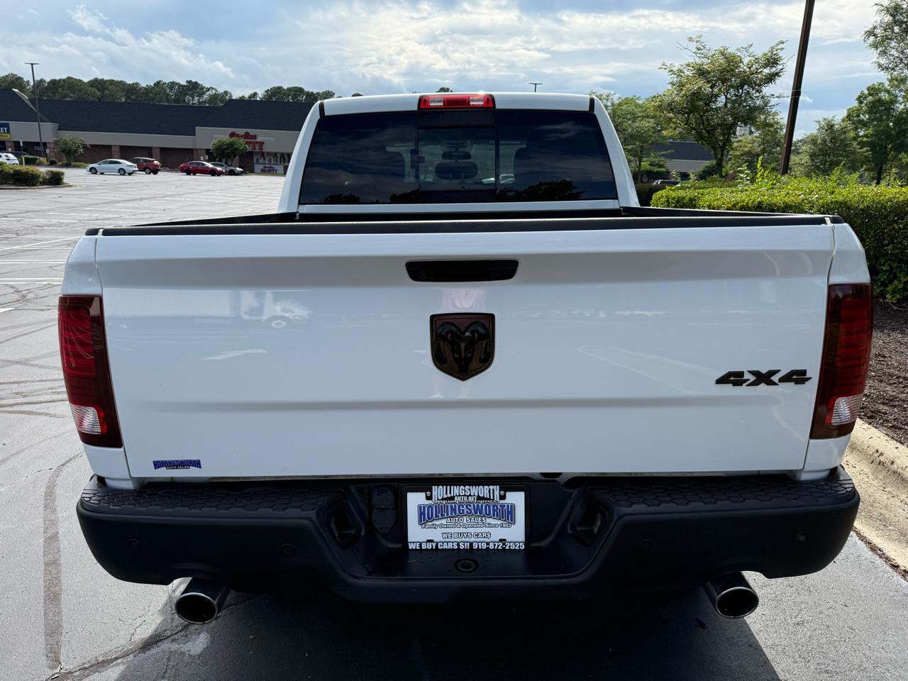 RAM 1500 Classic Warlock 4x4 Crew Cab 5'7" Box 2019