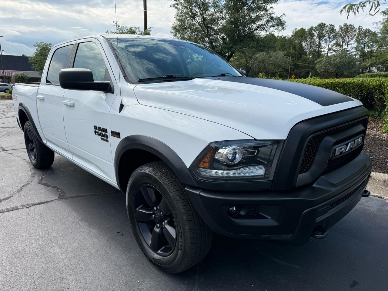 RAM 1500 Classic Warlock 4x4 Crew Cab 5'7" Box 2019