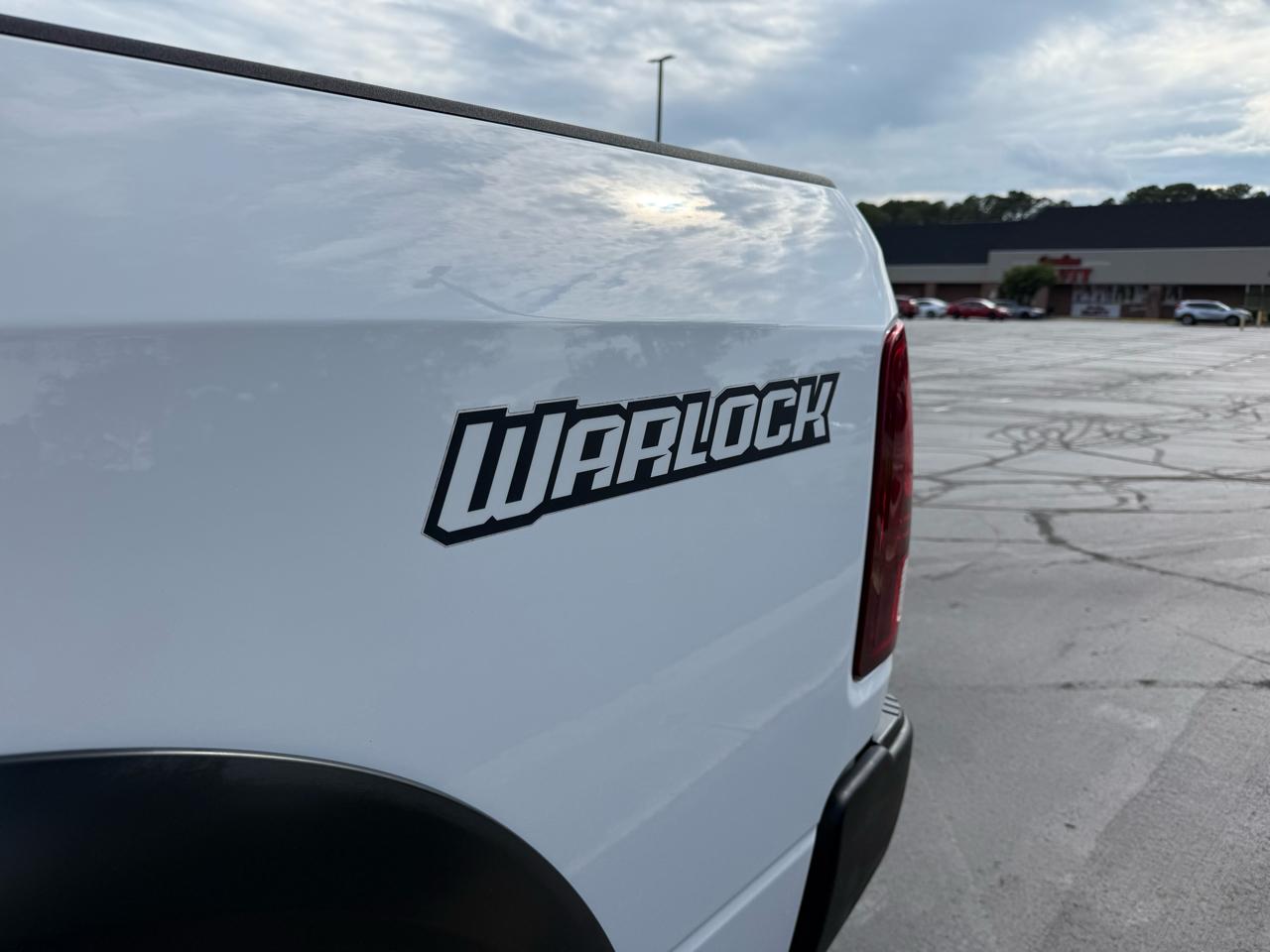 RAM 1500 Classic Warlock 4x4 Crew Cab 5'7" Box 2019