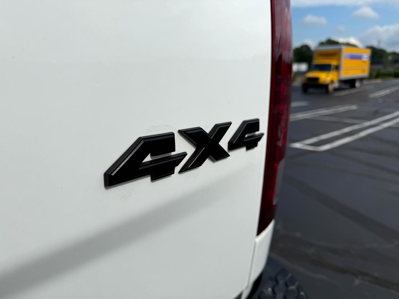 RAM 1500 Classic Warlock 4x4 Crew Cab 5'7" Box 2019