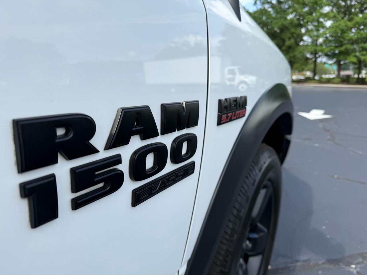 RAM 1500 Classic Warlock 4x4 Crew Cab 5'7" Box 2019