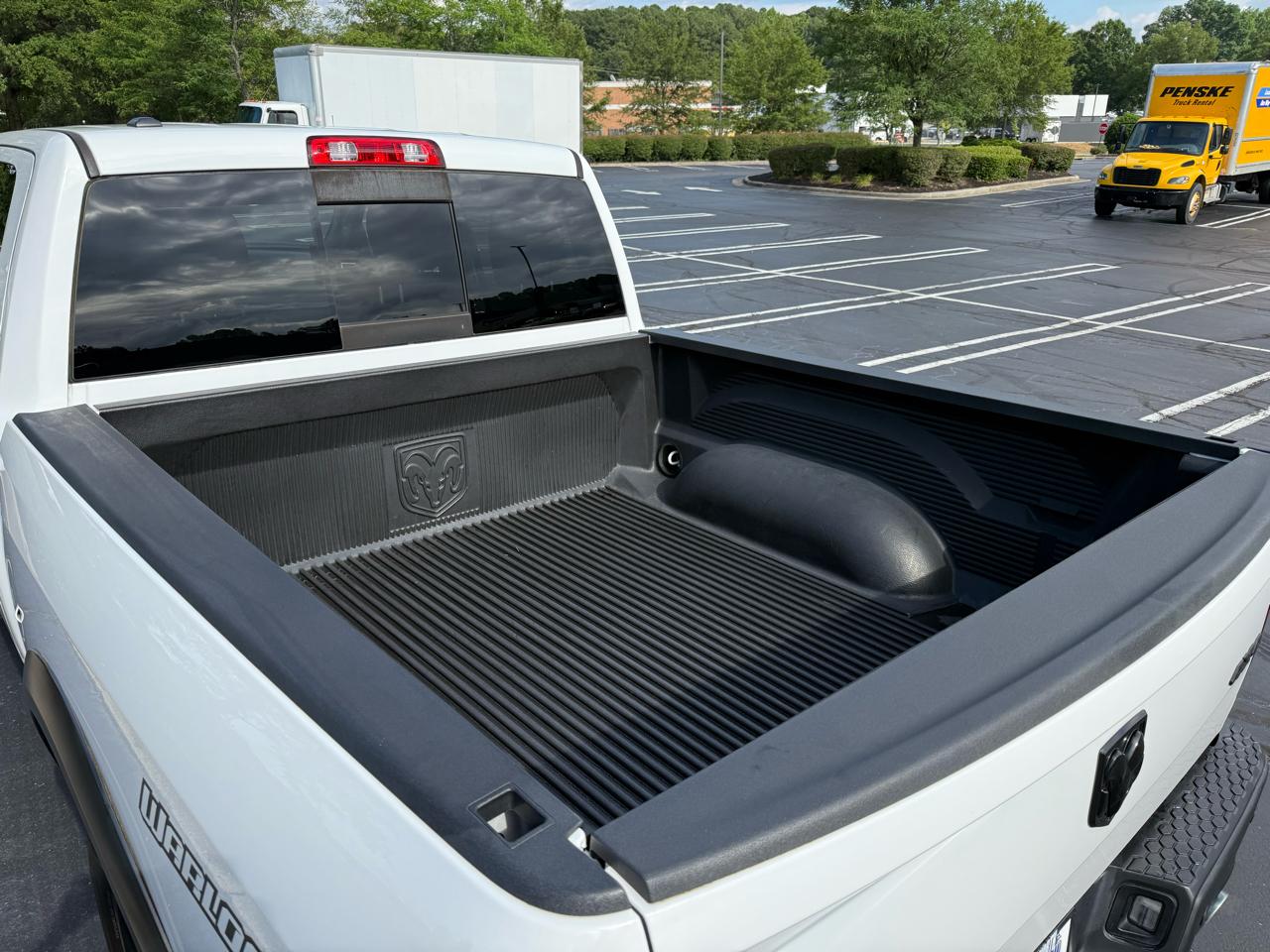 RAM 1500 Classic Warlock 4x4 Crew Cab 5'7" Box 2019