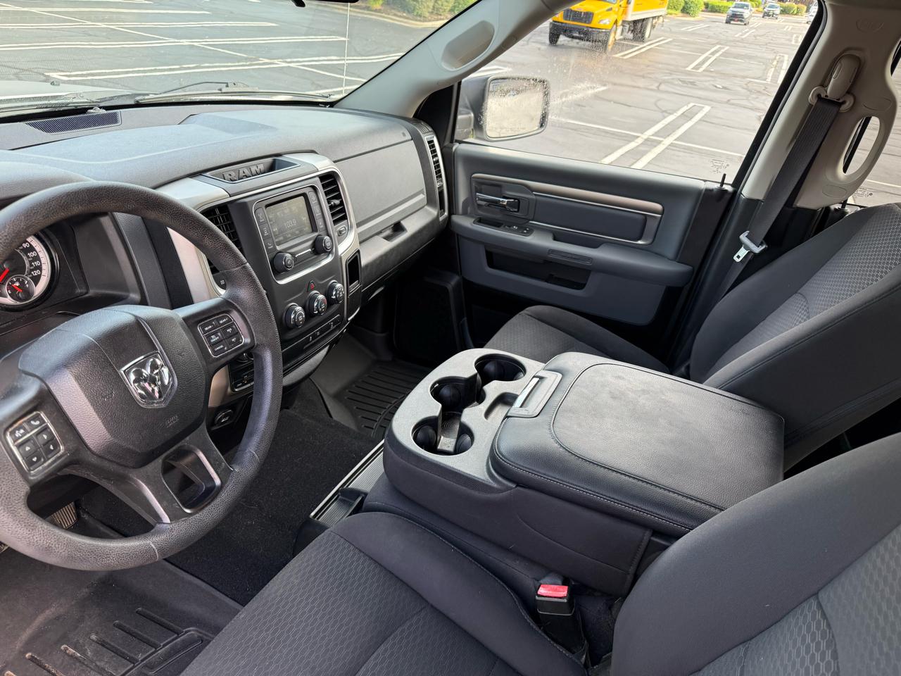 RAM 1500 Classic Warlock 4x4 Crew Cab 5'7" Box 2019