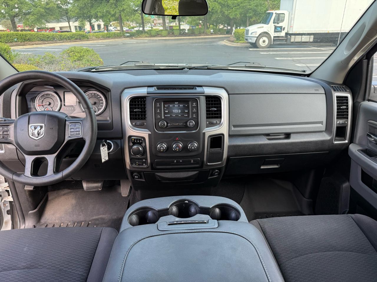 RAM 1500 Classic Warlock 4x4 Crew Cab 5'7" Box 2019