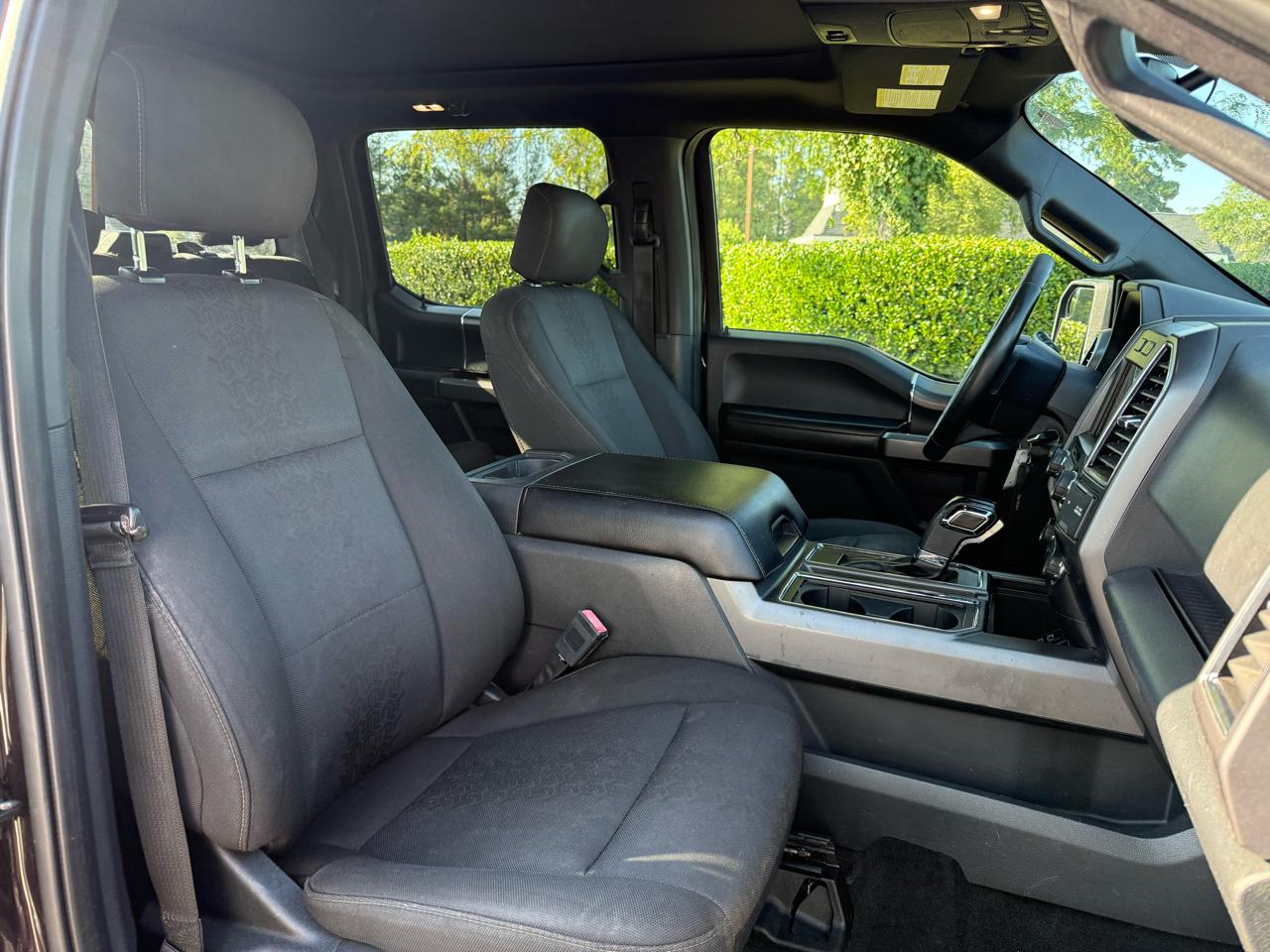 Ford F-150 4WD SuperCrew 139" XLT 2019