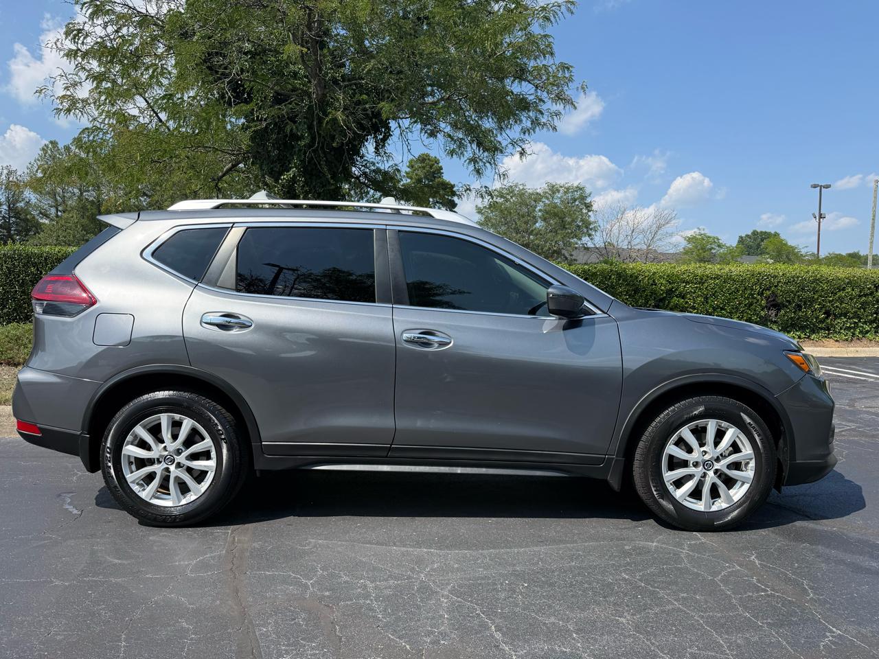 Nissan Rogue FWD SV 2020