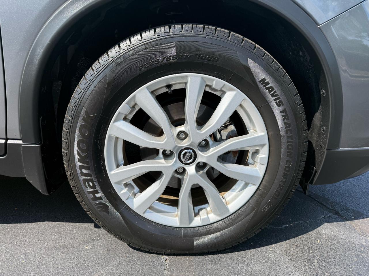 Nissan Rogue FWD SV 2020