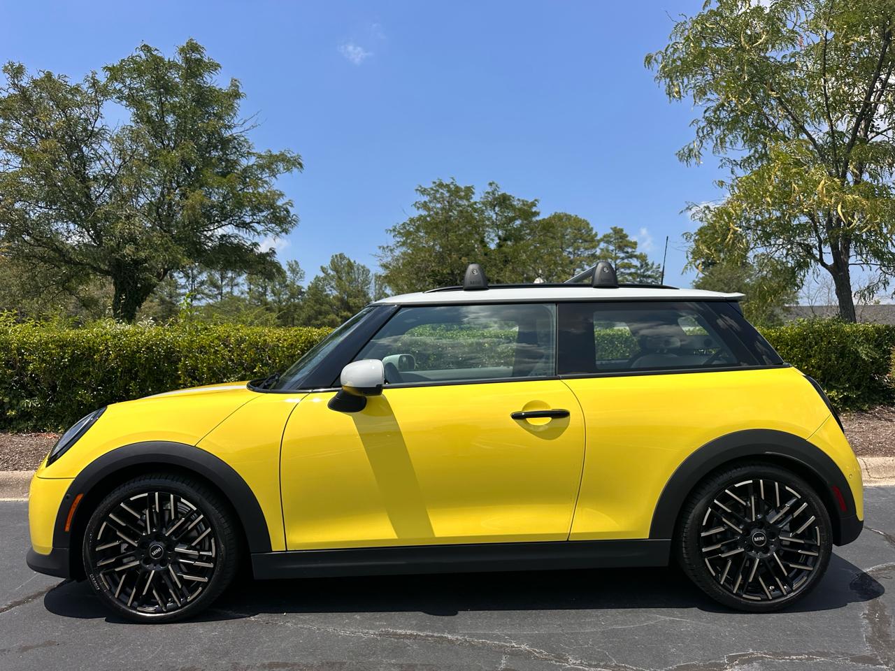 MINI Cooper S Signature 2 Door Hatchback 2025