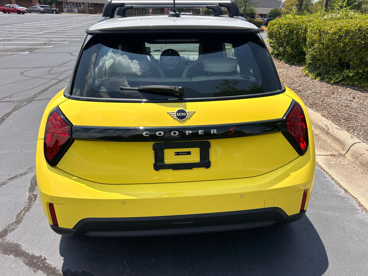MINI Cooper S Signature 2 Door Hatchback 2025