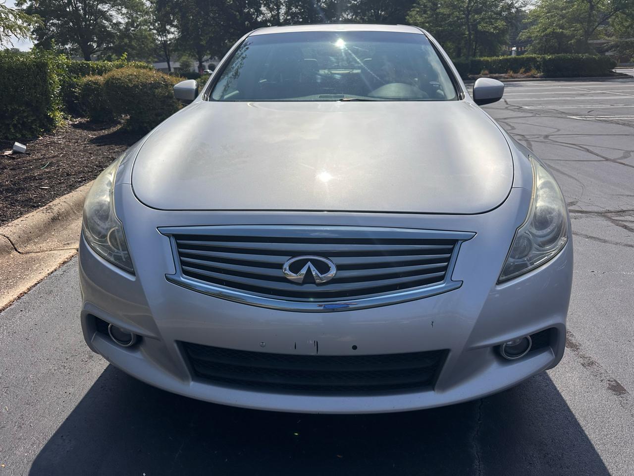 Infiniti G37S  2012
