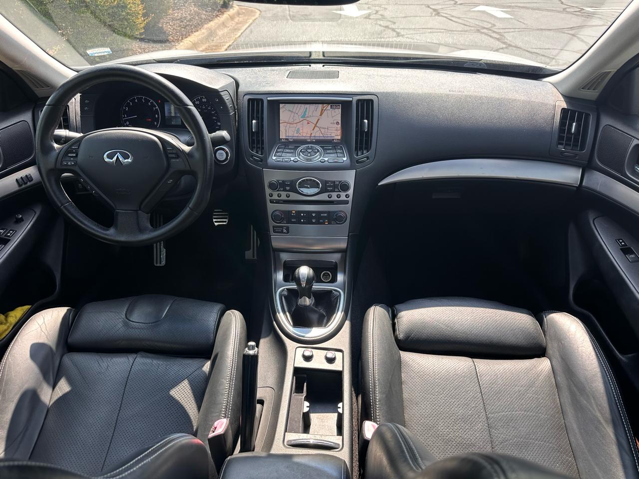 Infiniti G37S  2012