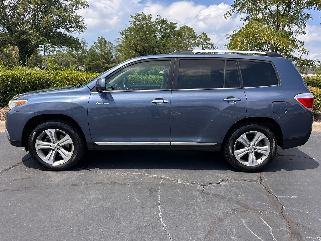 Toyota Highlander Limited V6 4WD 2013