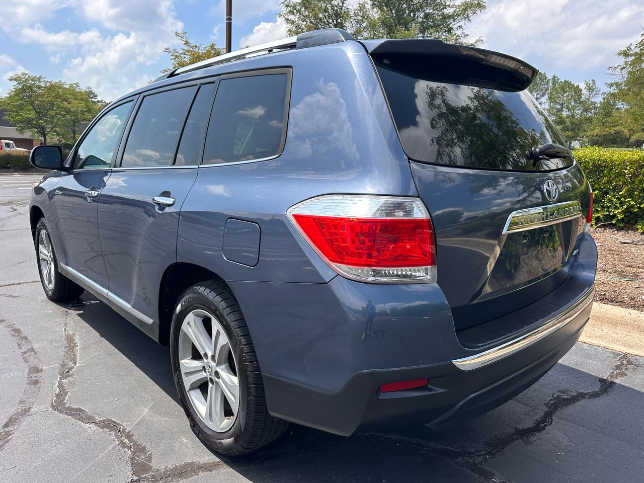 Toyota Highlander Limited V6 4WD 2013