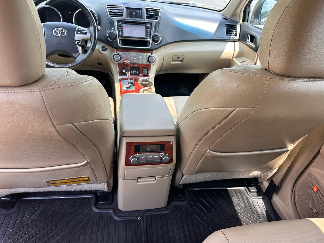 Toyota Highlander Limited V6 4WD 2013