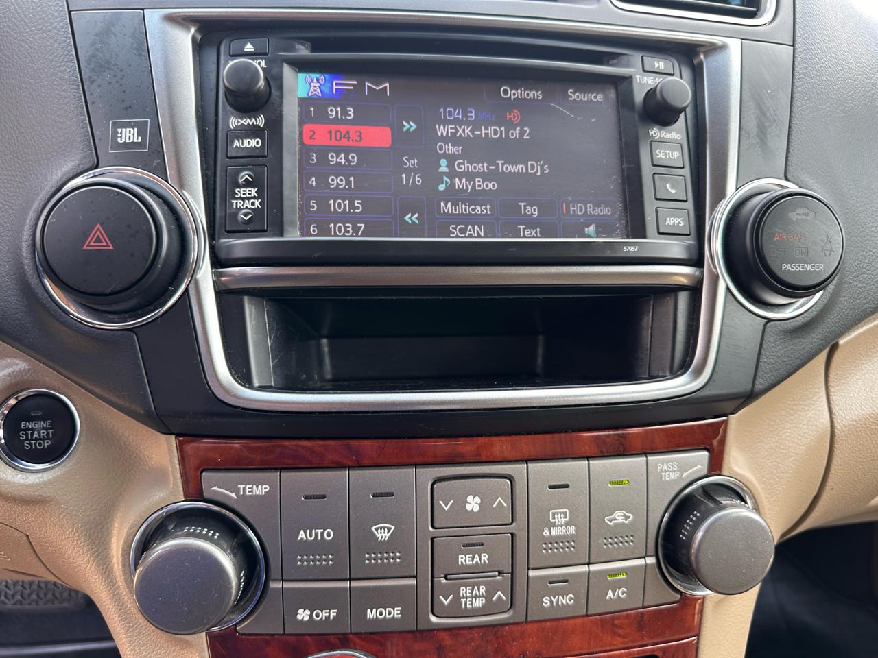 Toyota Highlander Limited V6 4WD 2013