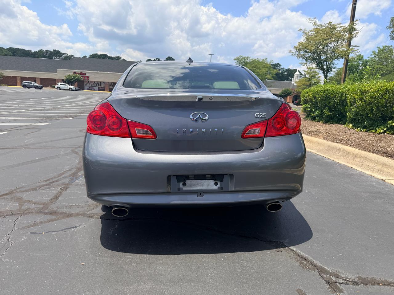 Infiniti G25 Sedan 4dr Journey RWD 2011