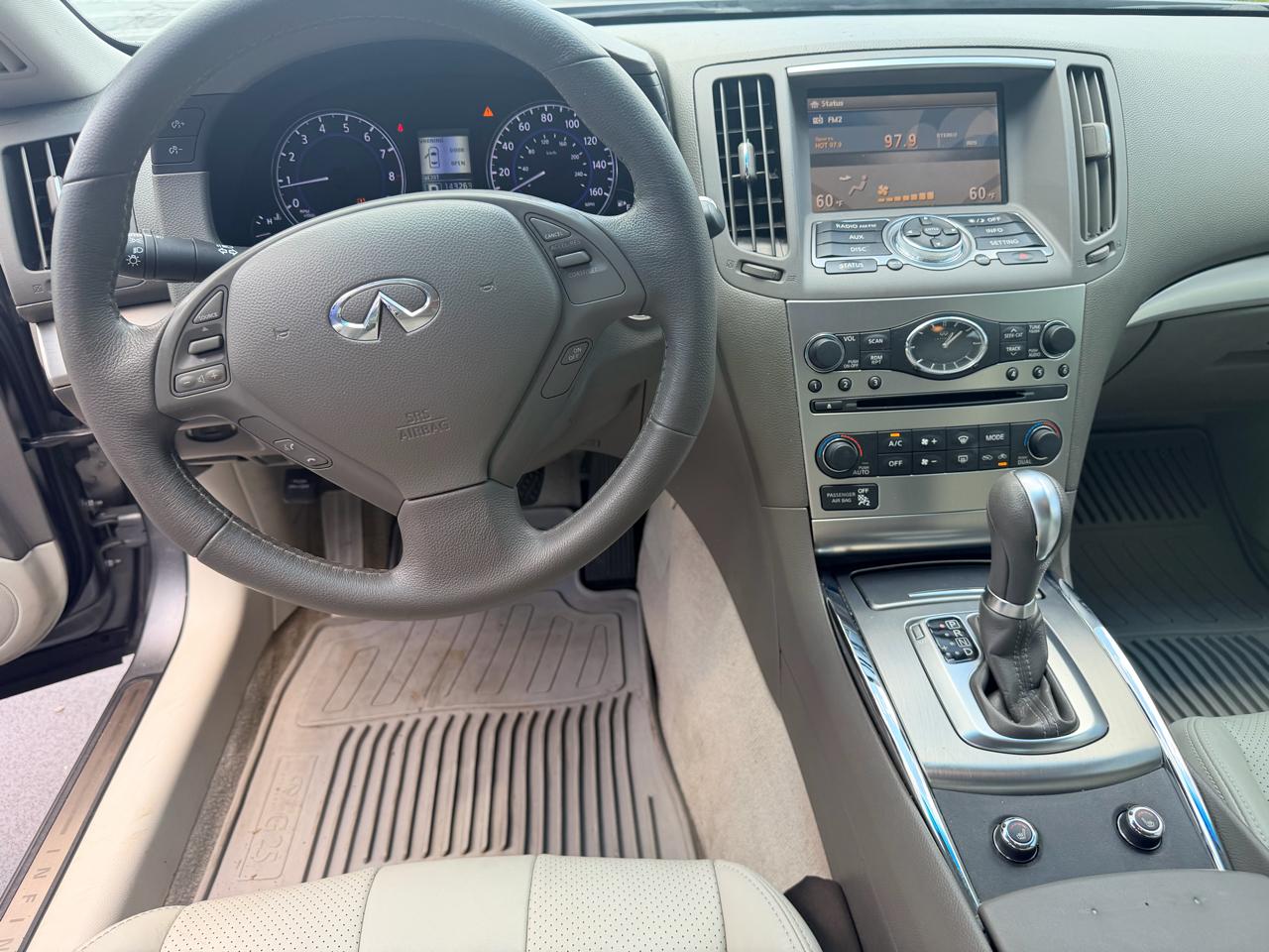 Infiniti G25 Sedan 4dr Journey RWD 2011