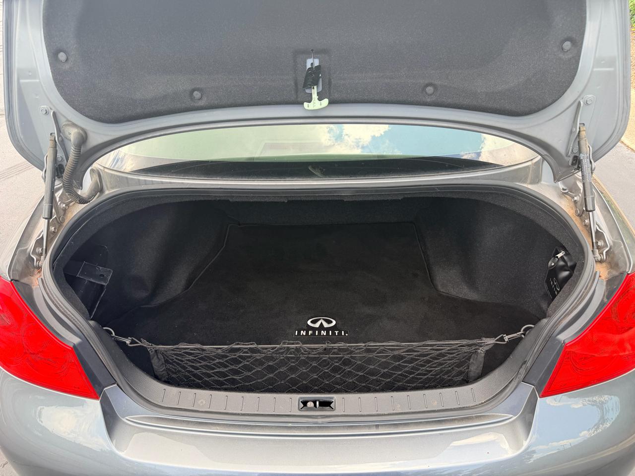 Infiniti G25 Sedan 4dr Journey RWD 2011