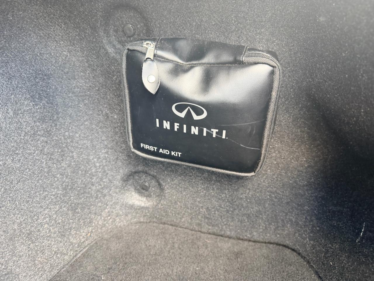Infiniti G25 Sedan 4dr Journey RWD 2011