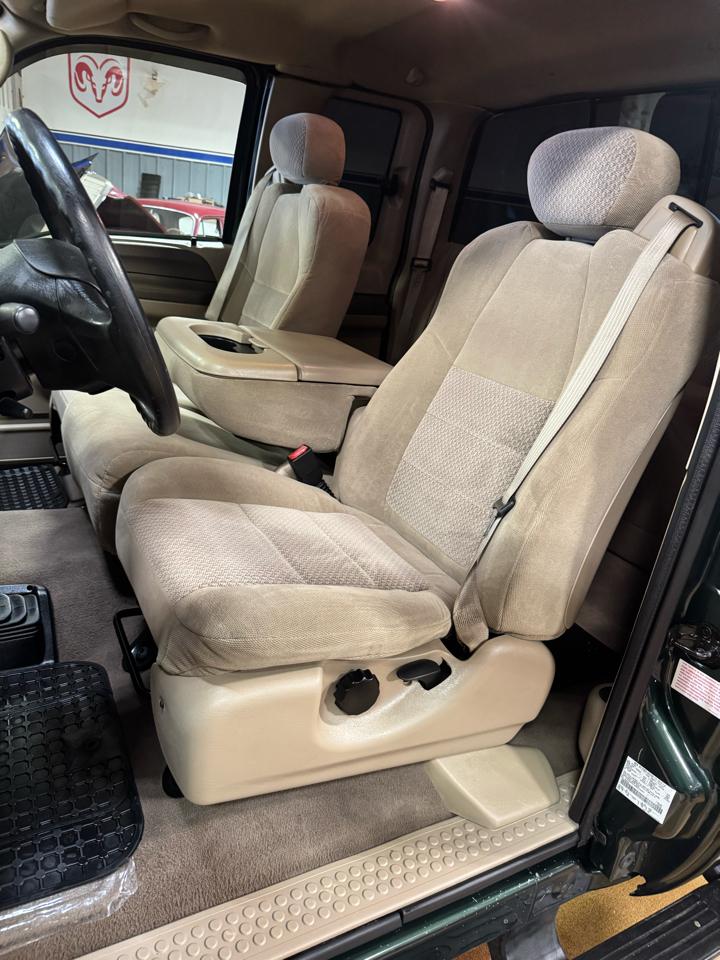 Ford Super Duty F-250 Supercab 142" Lariat 4WD 2003