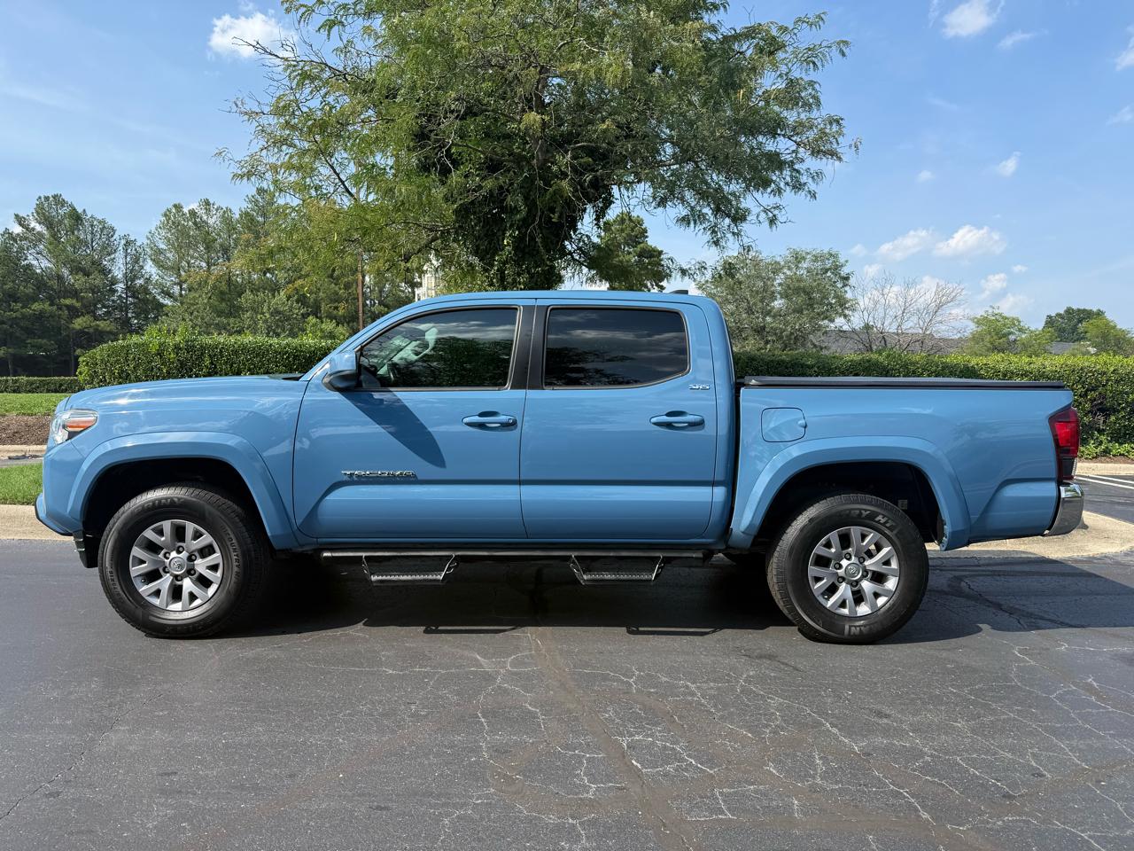 Toyota Tacoma 2WD TRD Off Road Double Cab 5' Bed V6 AT (Natl) 2019