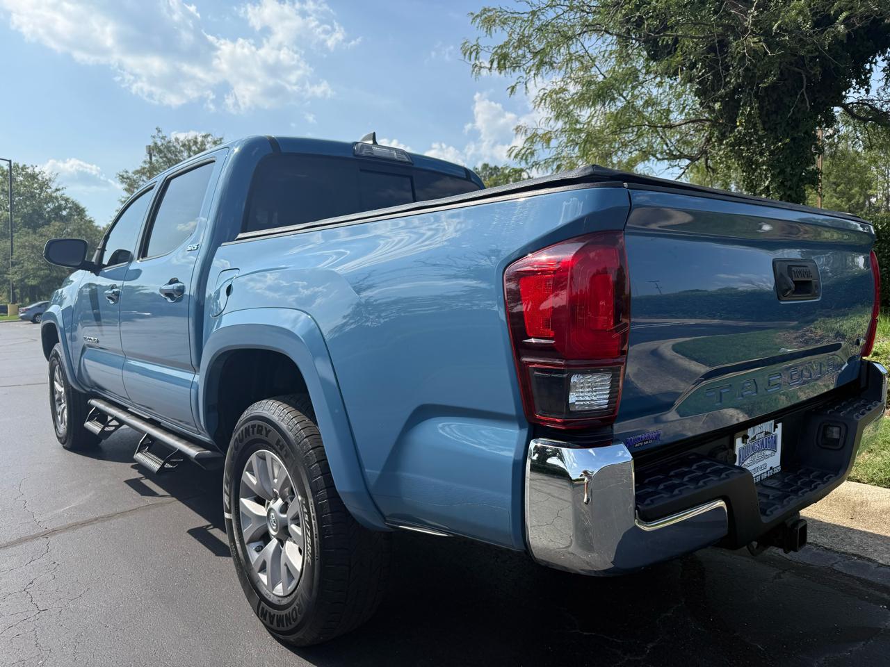 Toyota Tacoma 2WD TRD Off Road Double Cab 5' Bed V6 AT (Natl) 2019