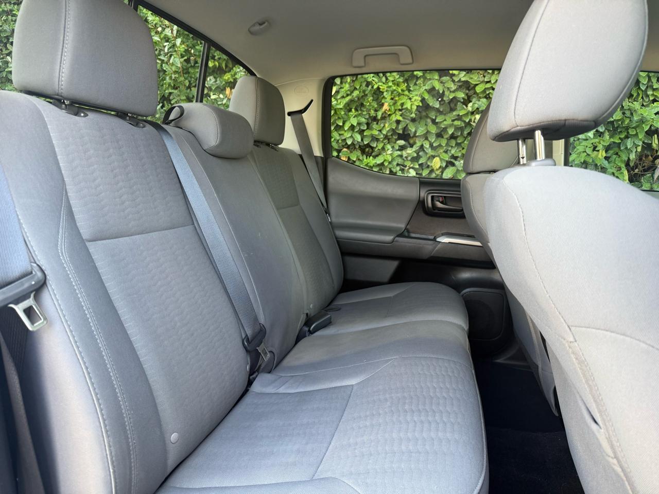 Toyota Tacoma 2WD TRD Off Road Double Cab 5' Bed V6 AT (Natl) 2019