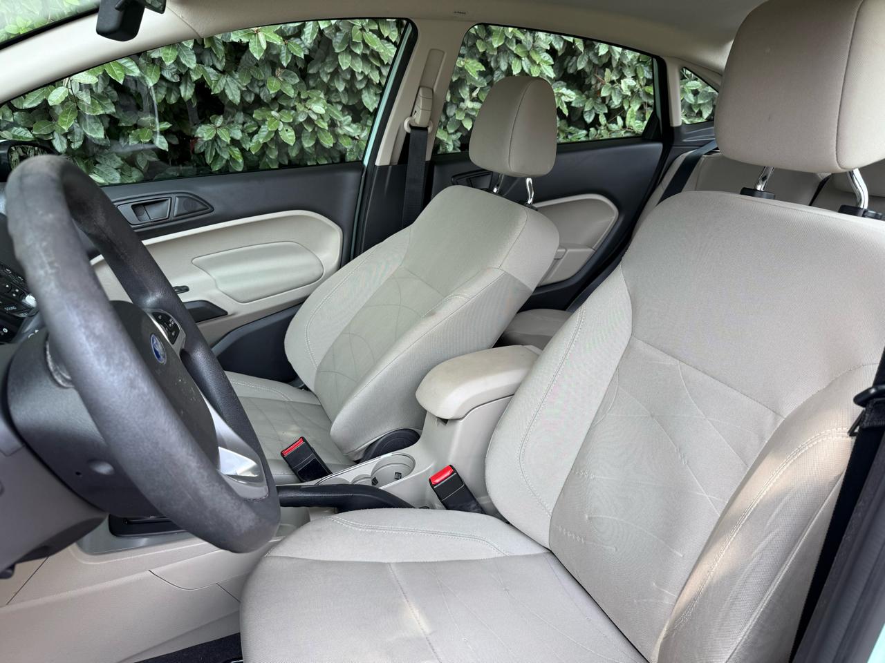Ford Fiesta SE Sedan 2017